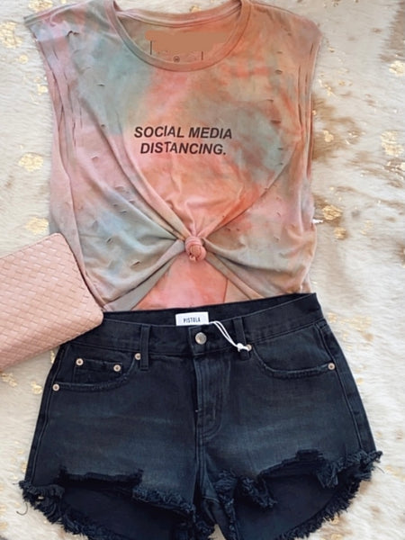 Social Media Distancing Muscle Tank