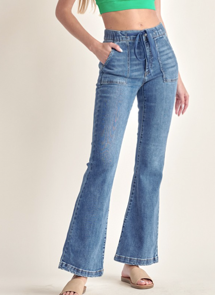 Camden Joggers Style Flare Jeans
