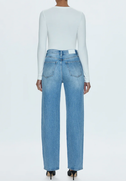 Cassie Classic Straight leg Jeans