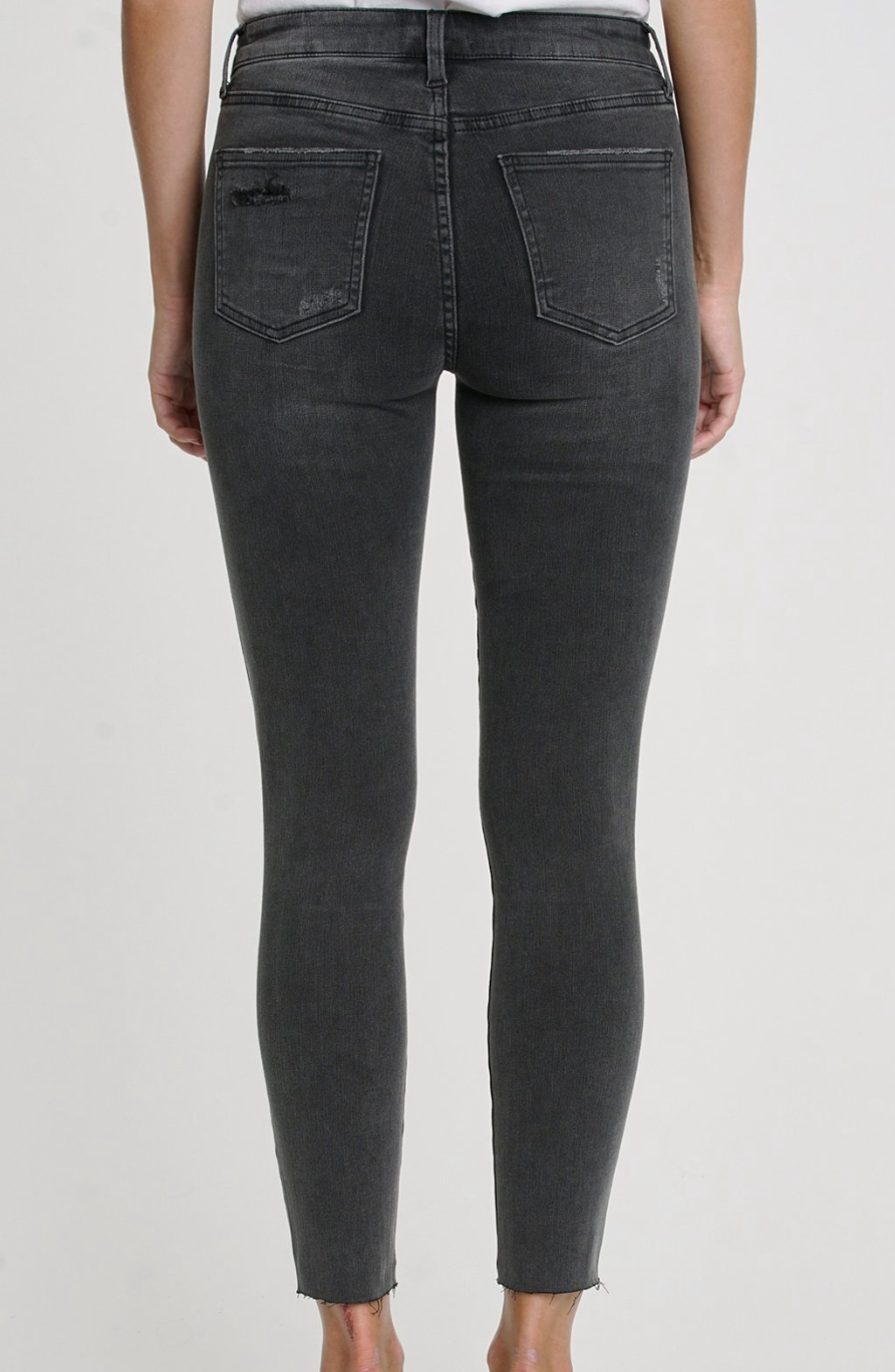 Pistola Aline Nero Highrise Skinny Jeans Pistola Aline Nero Highrise Skinny Jeans