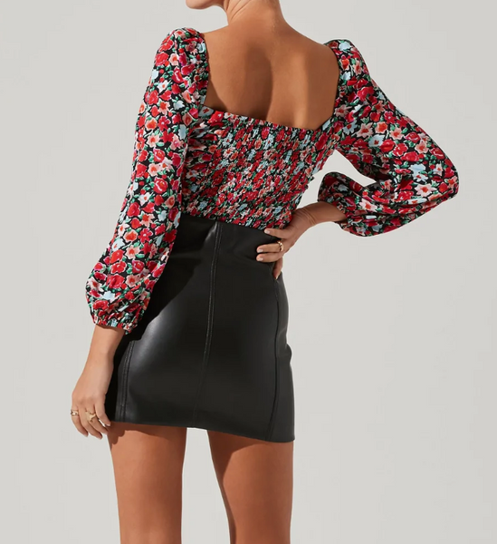 Finley V Wire Floral Top